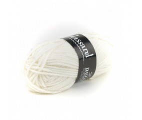 Pelote de laine à tricoter DATCHA - Plassard blanc 510 sperenza