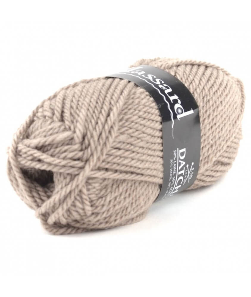 Pelote de laine à tricoter DATCHA - Plassard marron clair 601 sperenza