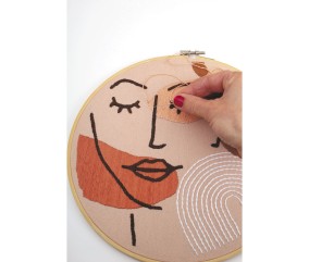 Kit de broderie Visage LINE ART - Graine Creative