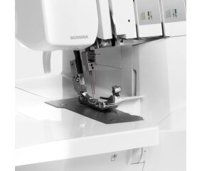 Surjeteuse L 460 BERNINA - Le complément parfait de la machine à coudre