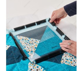 Cadre de Broderie à Pinces de Taille Moyenne - 215x215mm - BERNINA : La solution parfaite pour les passionnés de quilt