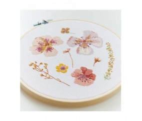 Kit de broderie fleurs séchées - Rico Design