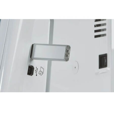 Des ports USB pour importer vos motifs - Brother Innov-is V3LE