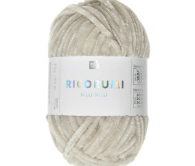 Pelote Ricorumi Nilli Nilli : La Chenille Polyester pour des Amigurumis Élégants - 25 GR - Rico Design