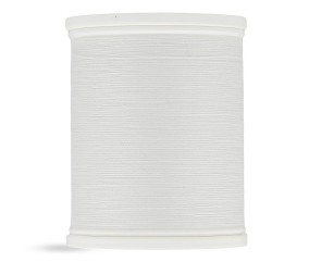 Fil à Coudre Laser 100% Polyester 500m Universel de Distrifil : Résistance et Couleurs Éclatantes pour Vos Projets de Couture