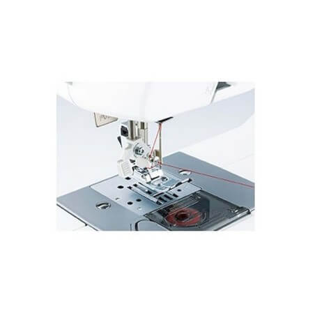 Pied presseur et plaque de la Brother XQ3700