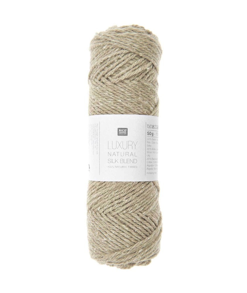 Découvrez la Pelote de Laine et Soie Luxury Natural Silk Blend de Rico Design : Douceur et Luxe pour Vos Créations Estivales