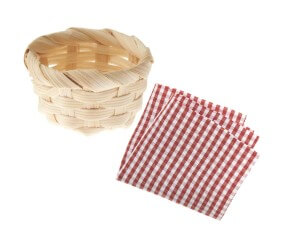 Panier miniature en bambou avec couverture de pique-nique pour le monde des lutins - Rico Design