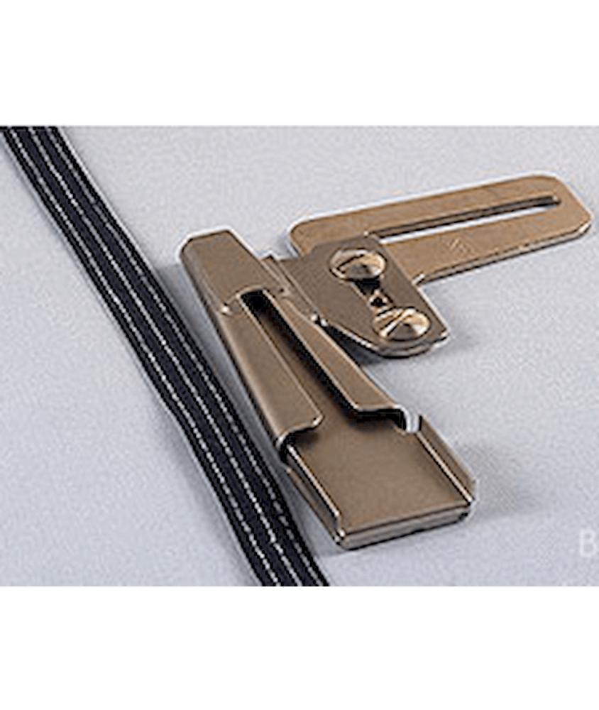 Guide Passant de Ceinture 1 1/2" (38,1 mm) B0421S11A – Baby Lock : L’Accessoire Idéal pour des Finitions Parfaites