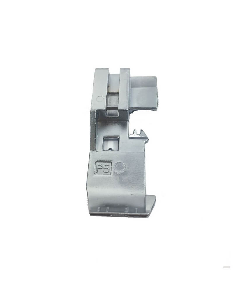 Pied pour passepoil 5 mm B5002-03A-C pour surjeteuse – Baby Lock Pied pour passepoil 5 mm B5002-03A-C pour surjeteuse – Baby Lock