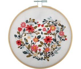 Kit de Broderie "Floral Heart" avec Cercle en Bois de 15cm – Trimits | Un Projet Élégant et Relaxant
