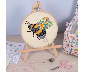 Kit de Broderie "Floral Bee" avec Cercle en Bois de 15cm – Trimits