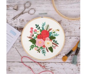 Kit de Broderie "Rose" avec Cercle en Bois de 15 cm – Trimits