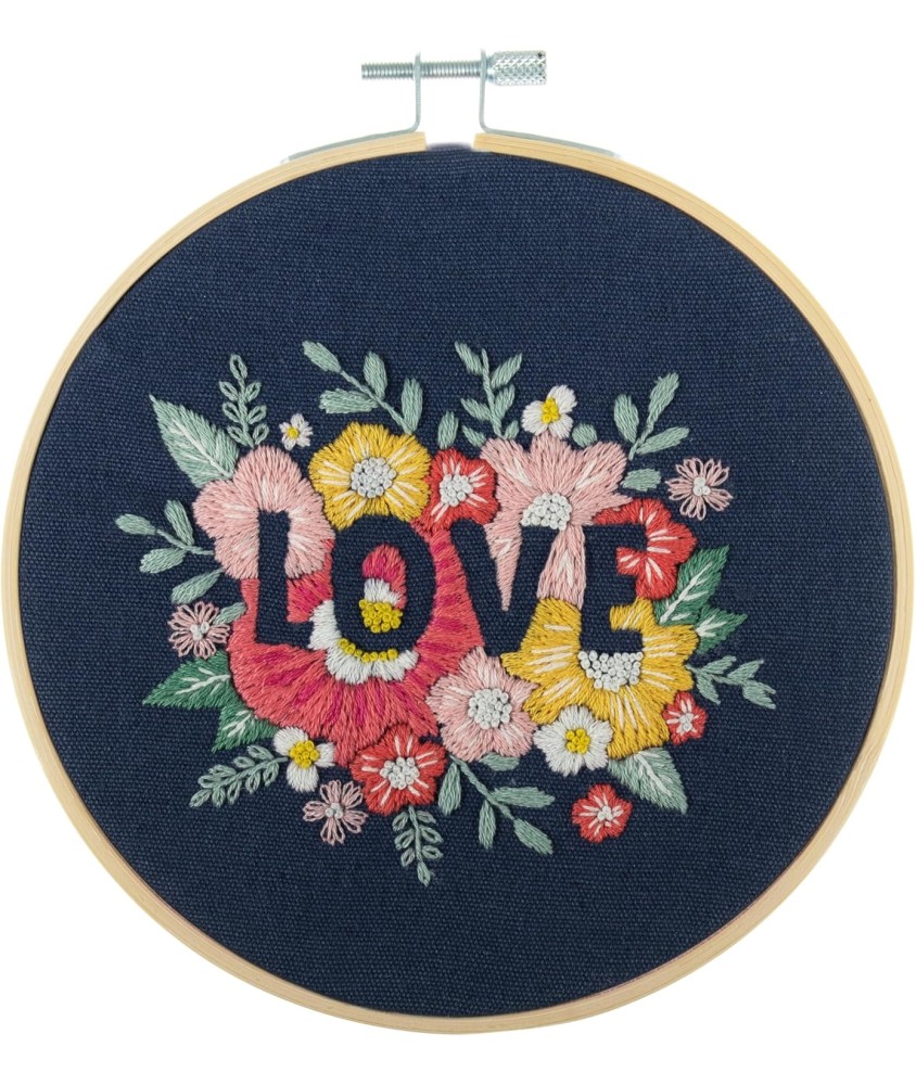 Kit de Broderie "LOVE" avec Cercle en Bois de 15 cm - Trimits Kit de Broderie "LOVE" avec Cercle en Bois de 15 cm - Trimits