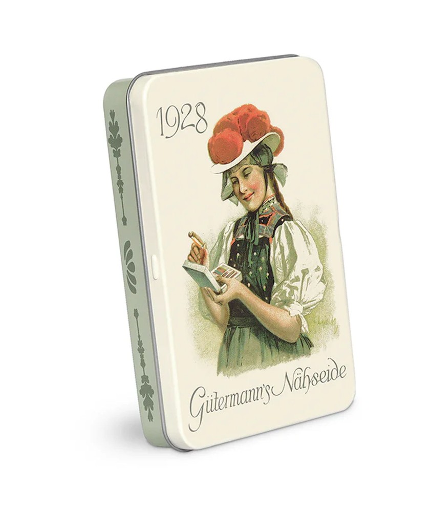 Boîte de 8 Bobines de Fil Tout Coudre 1928 – 100 m – Gütermann