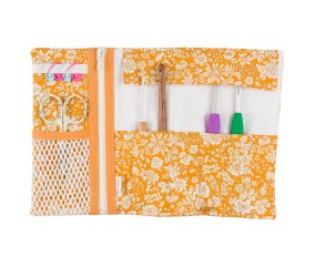 Kits Pochette Crochets – Com’1 Idée | Pochette de rangement à coudre | Tissu Liberty | Made in France | Niveau intermédiaire