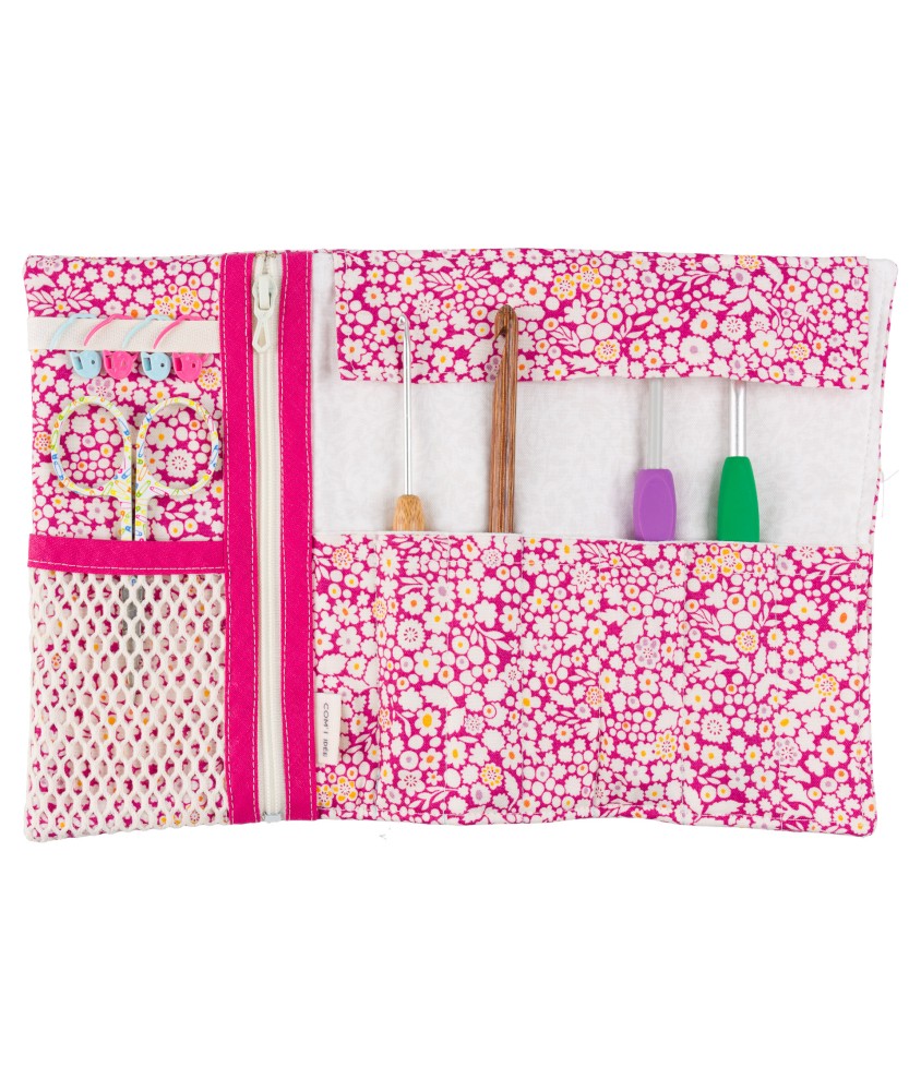 Kits Pochette Crochets – Com’1 Idée | Pochette de rangement à coudre | Tissu Liberty | Made in France | Niveau intermédiaire
