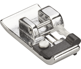Pied pour surjet (pied C) - Compatible b37 & b38 - Bernette - Finitions nettes et couture anti-effilochage