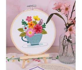Kit de Broderie Printemps Floral avec cercle en bois de 15 cm – Trimits