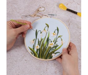 Kit de Broderie Perce-Neige – Cercle en Bambou 15 cm – Trimits