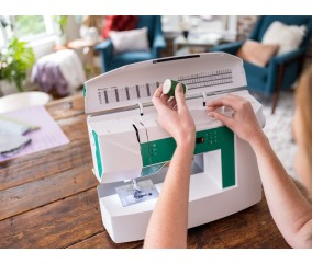 JADE 20 : la machine à coudre électronique qui libère votre créativité - Husqvarna Viking