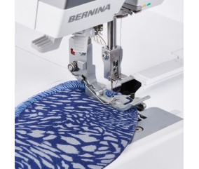 Pied pour courbes BERNINA L23 – Précision et fluidité pour coutures arrondies