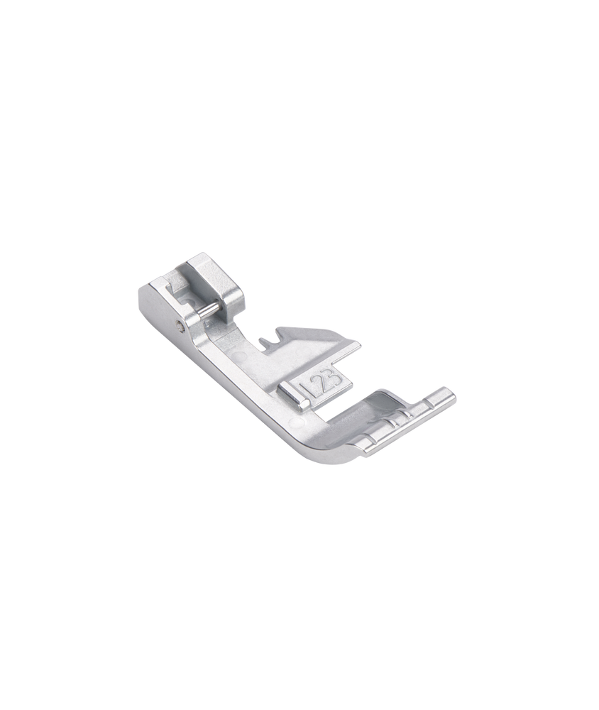 Pied pour courbes BERNINA L23 – Précision et fluidité pour coutures arrondies Pied pour courbes BERNINA L23 – Précision et fluidité pour coutures arrondies