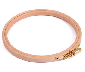 Tambour à broder (ou cercle) en bois Ø 10 cm à 25 cm - Milward