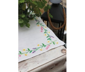 Kit de chemin de table à broder - Chaine de Marguerite - 40 x 100 cm - Trimits