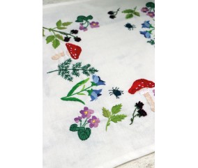 Kit de chemin de table à broder - Champignons- 40 x 100 cm - Trimits