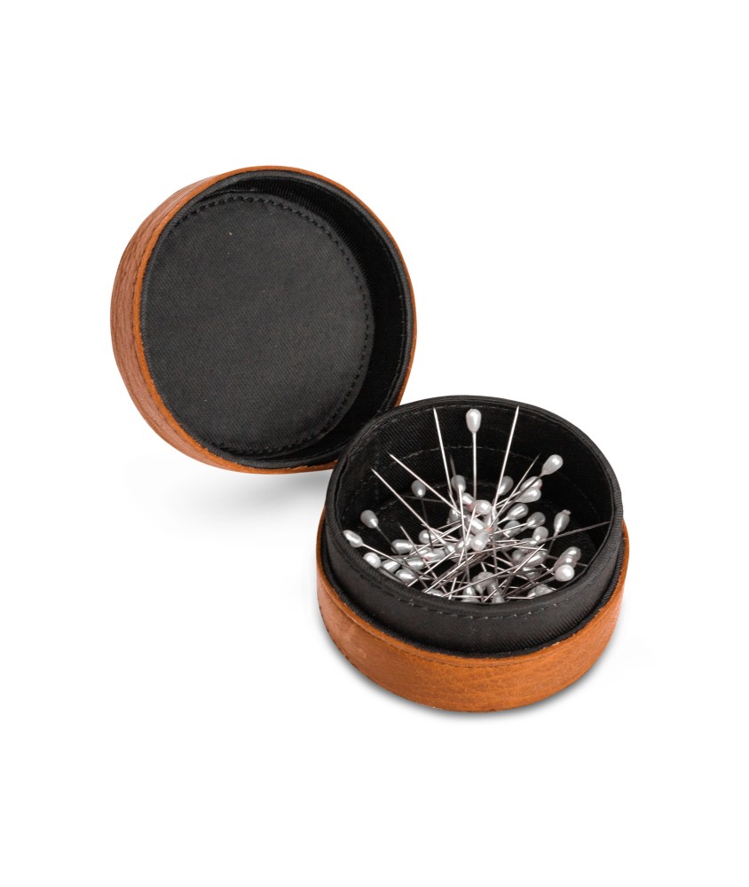 PETITE BOITE MAGNETIQUE POUR AIGUILLES, DÉS... MUUD - EMELI - WHISKY PETITE BOITE MAGNETIQUE POUR AIGUILLES, DÉS... MUUD - EMELI - WHISKY