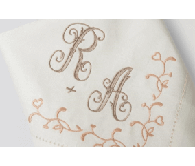 Machine à Broder Bernina B700 - Garantie 5 ans - Créez avec Précision et Liberté Artistique