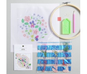 Kit Diamond Painting "Fleurs scintillantes" - Rico Design