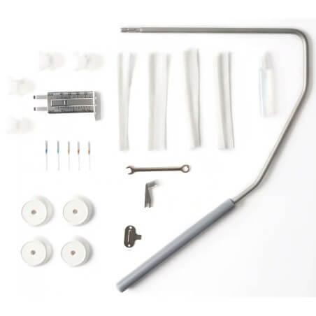 Surjeteuse PFAFF Admire 3000 - genouillère et accessoires fournis