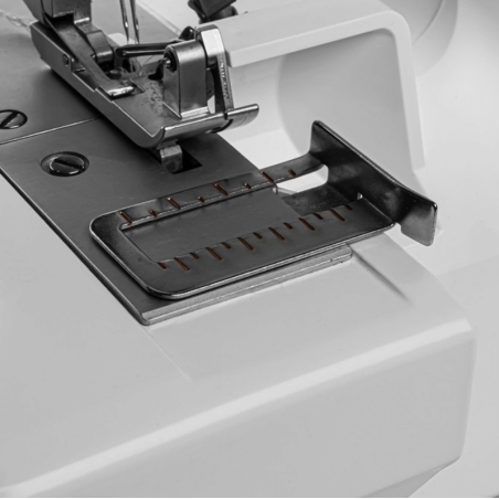 Surjeteuse PFAFF Admire 1000 - pied avec guide de couture