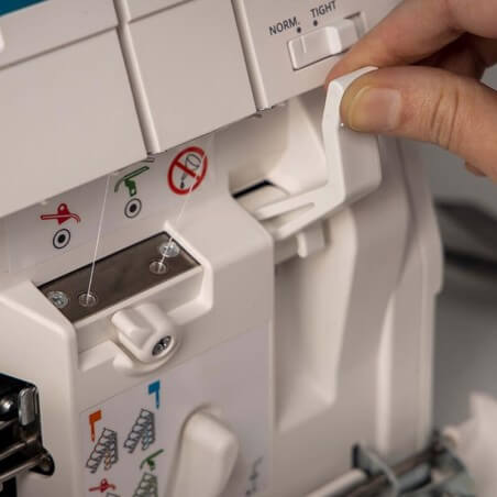Surjeteuse PFAFF Admire Air 5000 - levier d'enfilage à air
