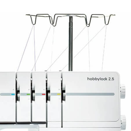 Surjeteuse PFAFF Hobbylock 2.5 - passages de fil repérés par des couleurs