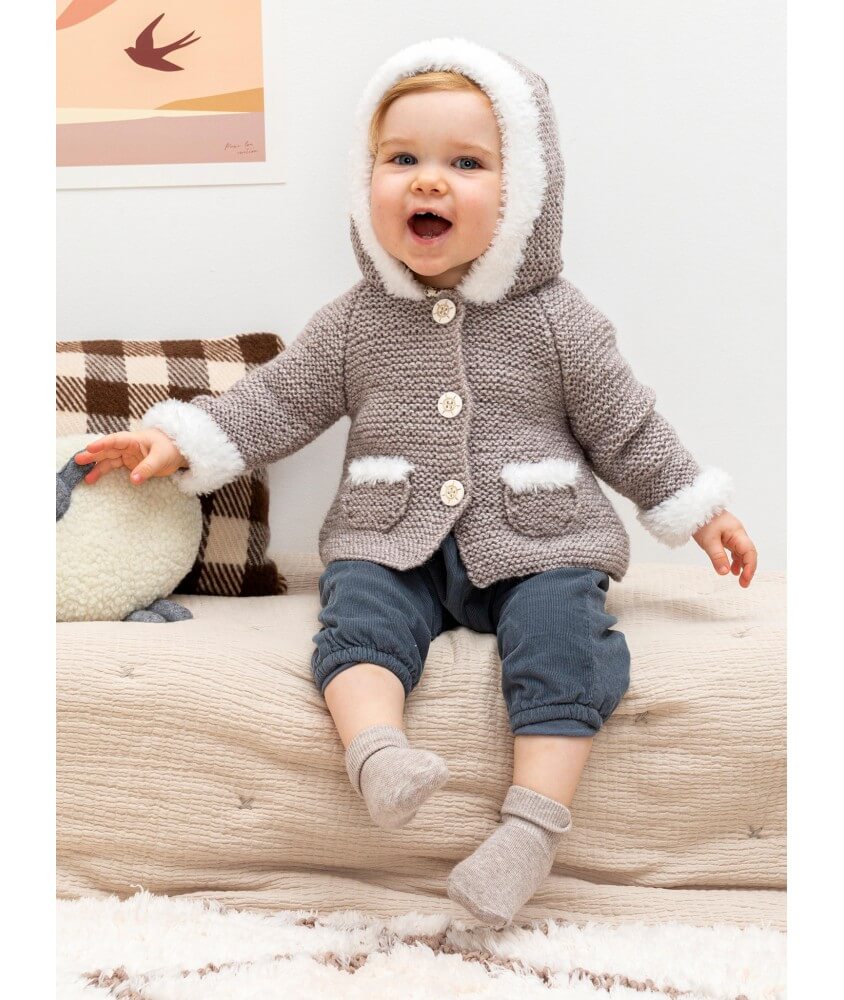 Manteau bébé point mousse à capuche Bella - Patron tricot Bergère de France