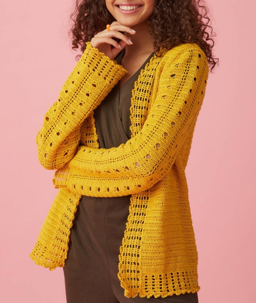 Gilet GASTON AU CROCHET Pingouin - patron crochet femme PDF (photo du modèle porté)
