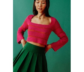 Pull TROPIQUE AU CROCHET Pingouin - patron crochet femme PDF (photo du modèle porté)