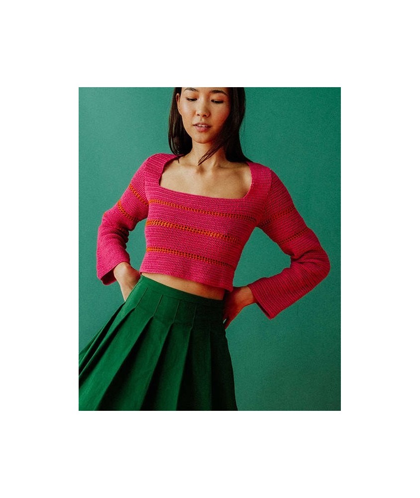 Pull TROPIQUE AU CROCHET Pingouin - patron crochet femme PDF (photo du modèle porté)