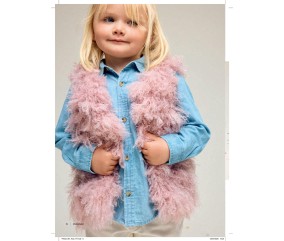 Catalogue Phildar n°281 Layette et Enfant Tricot Automne/Hiver 2026-2027 - veste enfant duveteuse en Phil Sibéria