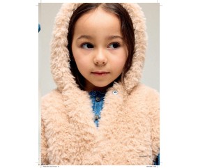Catalogue Phildar n°281 Layette et Enfant Tricot Automne/Hiver 2026-2027 - cape à capuche enfant en Phil Inuit