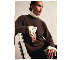 Catalogue Phildar n°279 Femme Crochet Automne/Hiver 2026-2027 - pull marron col dentelle
