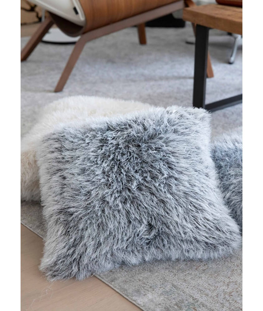 E-MODELE - HOUSSE DE COUSSIN EN FAUSSE FOURRURE ARKTIS - GRÜNDL