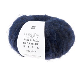 Laine Rico Design Luxury Baby Alpaca Cashmere Silk coloris 04 Bleu Marine - échantillon tricoté