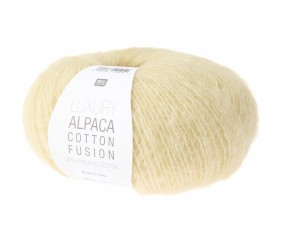 Laine Rico Design Luxury Alpaca Cotton Fusion coloris 09 Vanille - échantillon tricoté