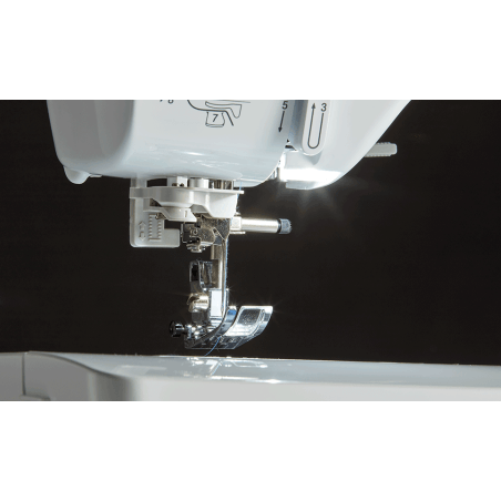 Éclairage LED de la zone de couture de la Brother Innov-is A16