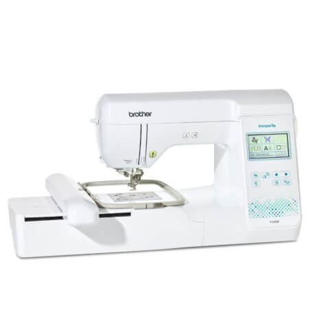 Brother Innov-is F540E vue de trois quarts