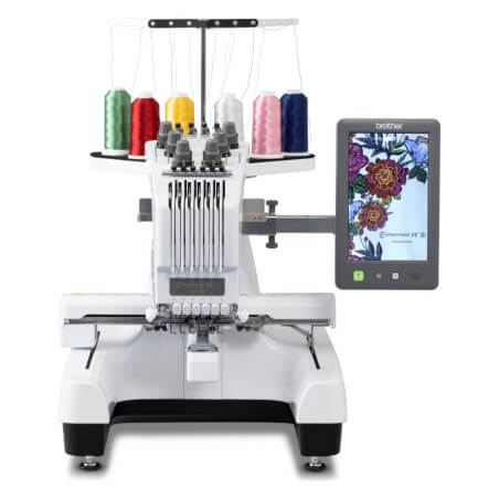 Machine à broder semi-professionnelle Brother PR680W à 6 aiguilles vue de face